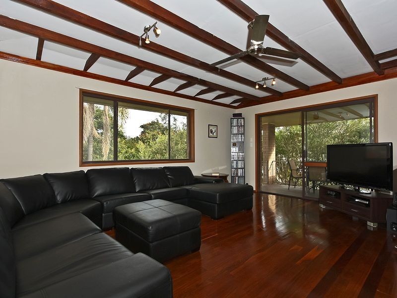 4 Hull Court, Mount Warren Park QLD 4207