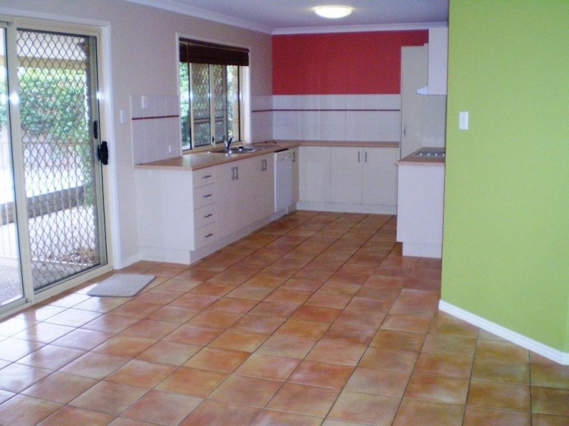 59 Loane Drive, Edens Landing QLD 4207