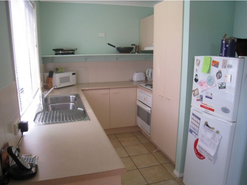 4/72 Castile Cres, Edens Landing QLD 4207