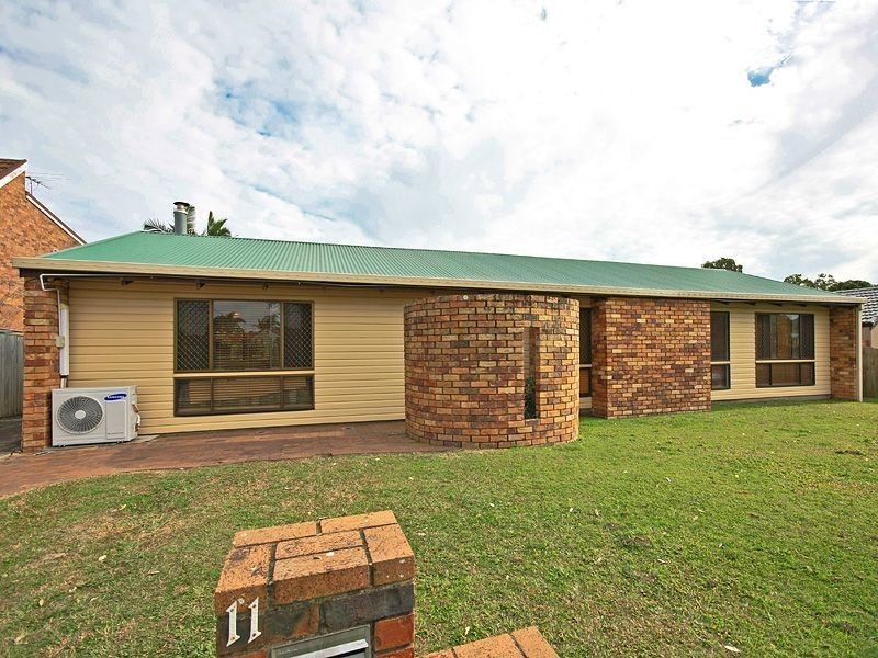 11 Rochester Drive, Mount Warren Park QLD 4207