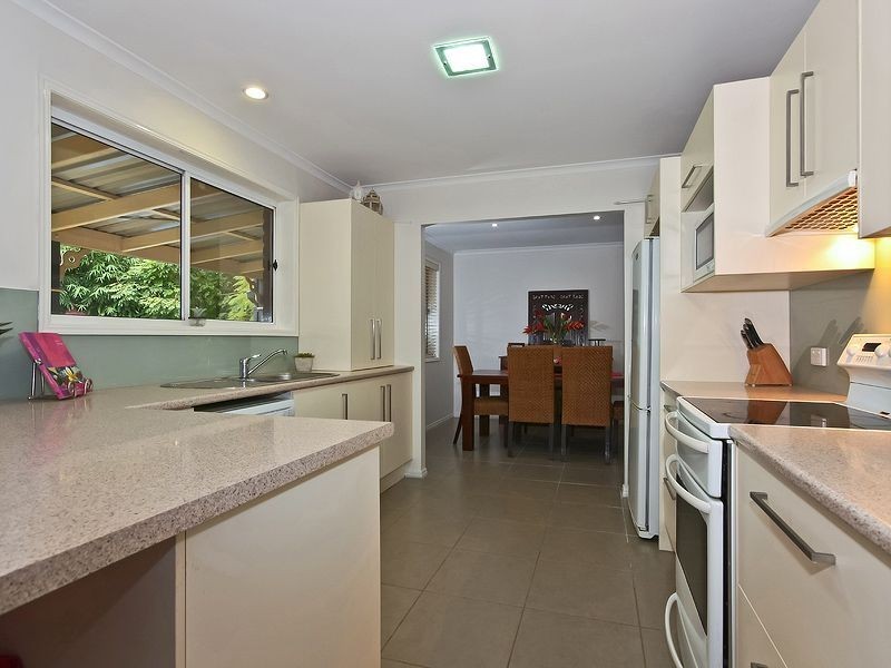 8 Pioneer Drive, Logan Village QLD 4207