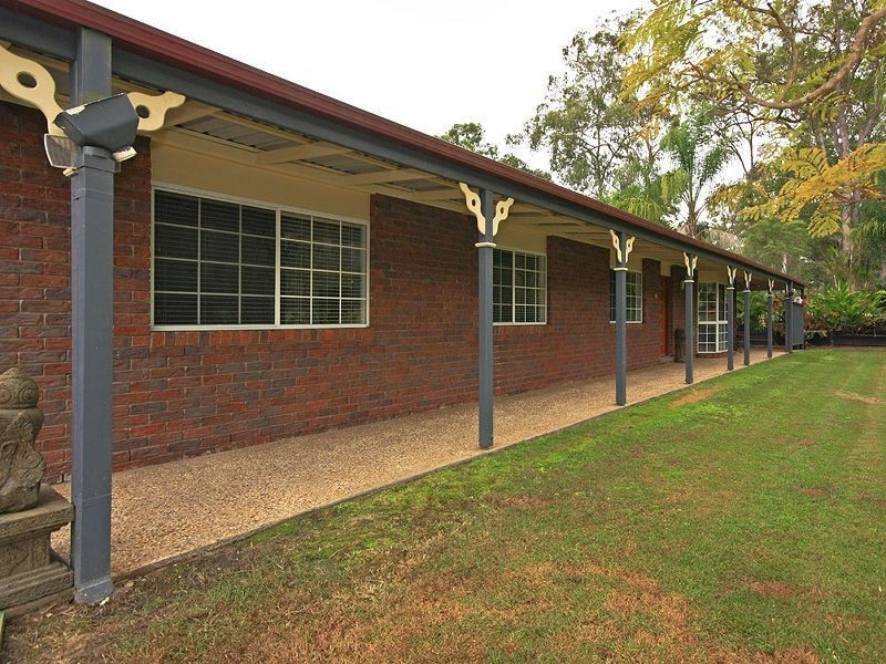 8 Pioneer Drive, Logan Village QLD 4207