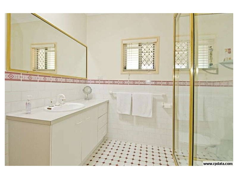 3 Carrie Cr, Beenleigh QLD 4207