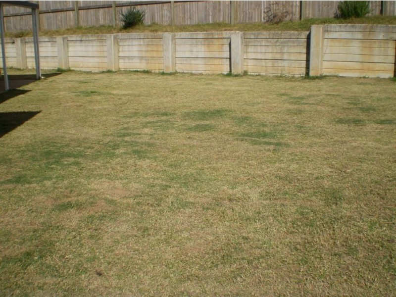 8 Louise Ct, Eagleby QLD 4207