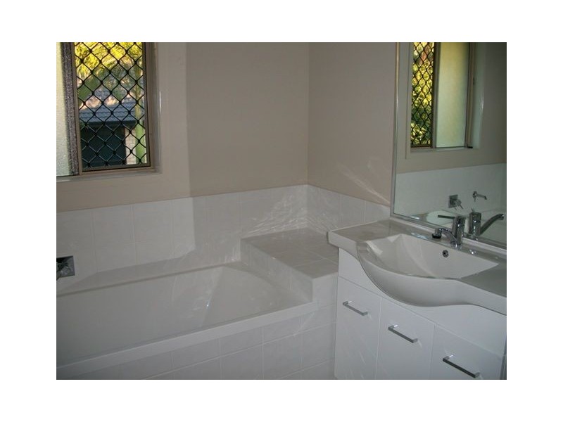 1/26A Bishop Street, Eagleby QLD 4207