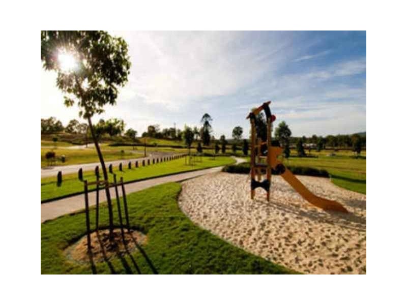 25 Skyline Circuit, Windaroo QLD 4207