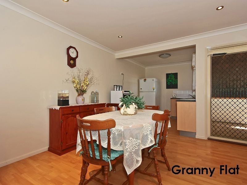 1 Auburn St, Edens Landing QLD 4207