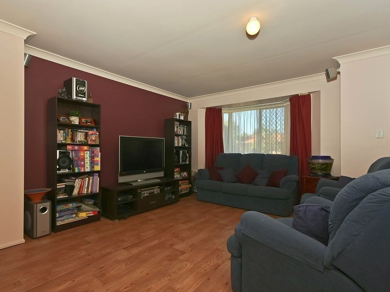 8 Riley Ct, Windaroo QLD 4207