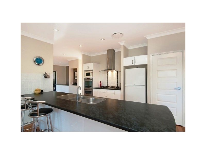17 Islandview Terrace, Ormeau Hills QLD 4208