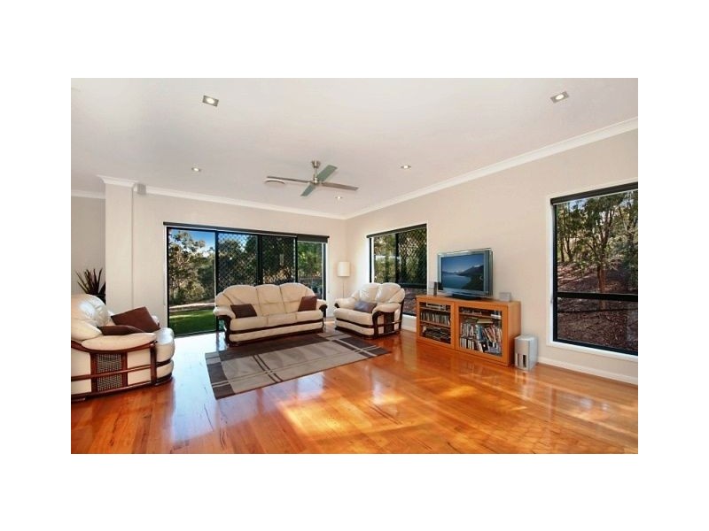 17 Islandview Terrace, Ormeau Hills QLD 4208