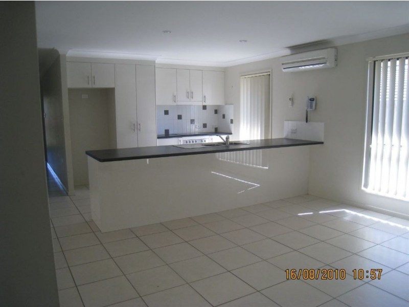 8 Goundry Dr, Holmview QLD 4207