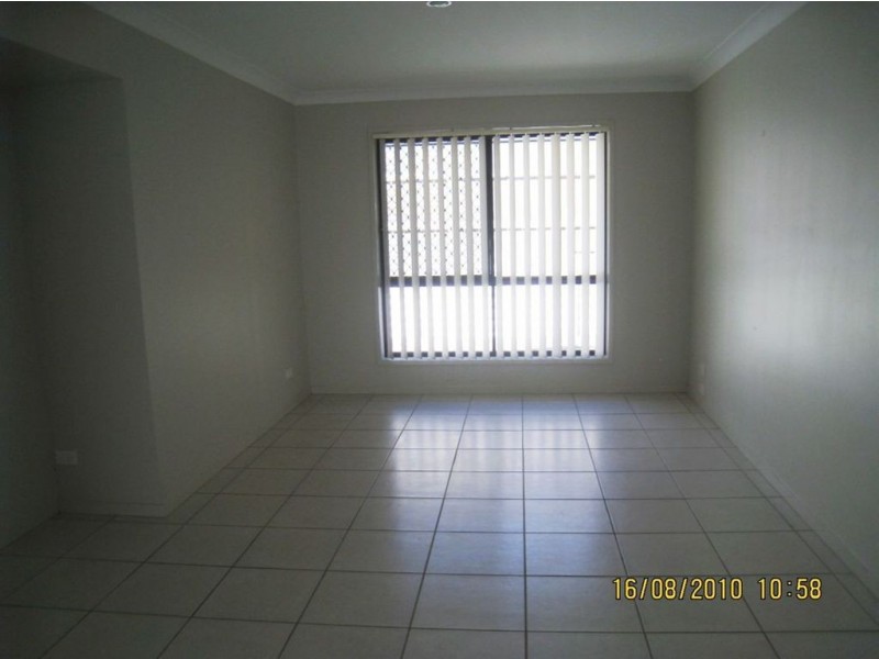 8 Goundry Dr, Holmview QLD 4207