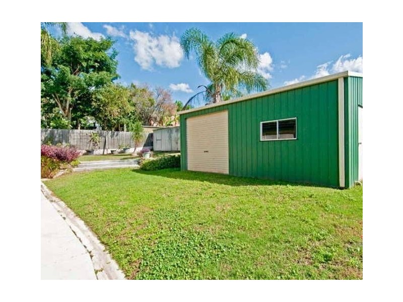 15 Ben Lexcen Ct, Mount Warren Park QLD 4207