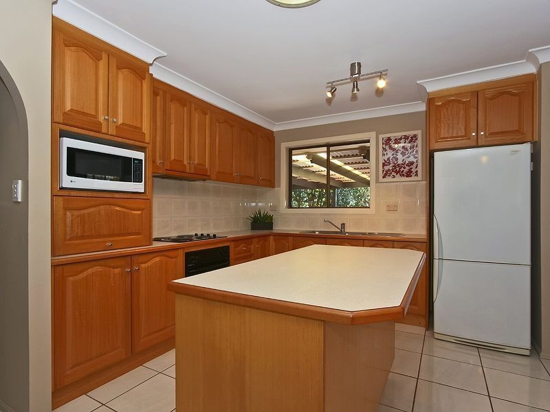 15 Schweitzer St, Mount Warren Park QLD 4207