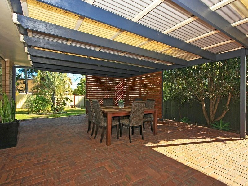 15 Schweitzer St, Mount Warren Park QLD 4207