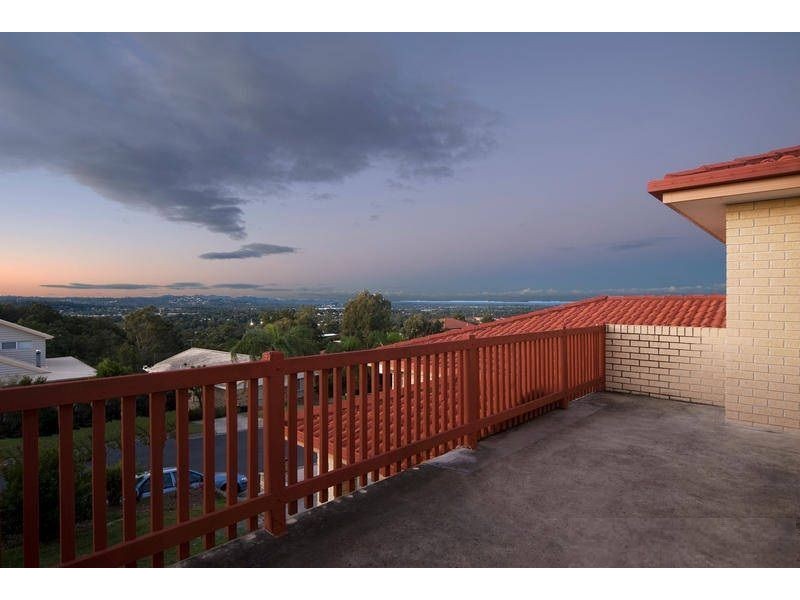 Edens Landing QLD 4207