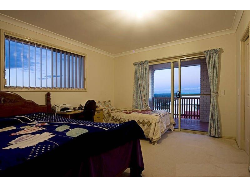 Edens Landing QLD 4207