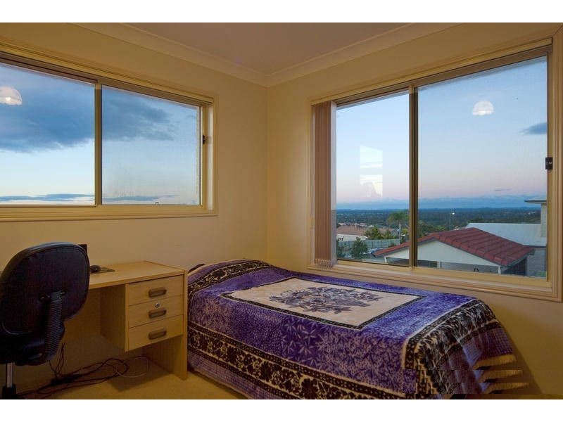 Edens Landing QLD 4207