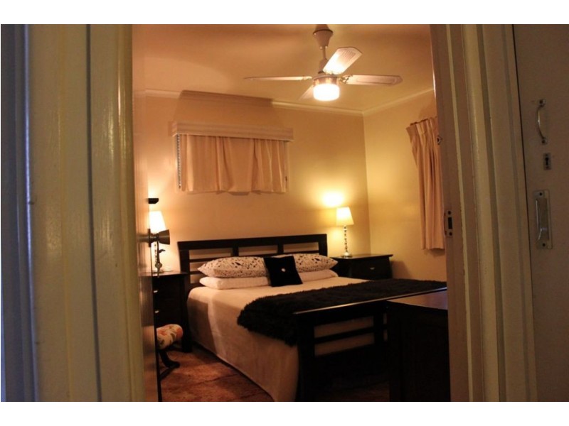 92 Milne St, Mount Warren Park QLD 4207