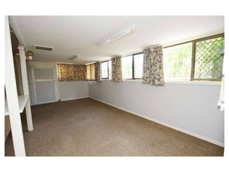 92 Milne St, Mount Warren Park QLD 4207