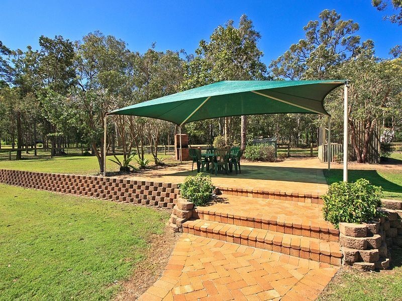 1 Sheree Ct, Buccan QLD 4207