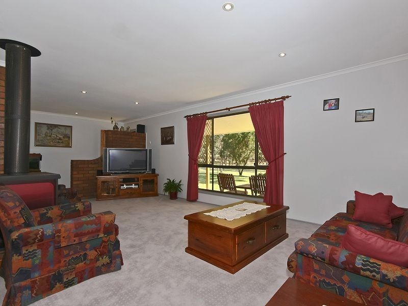 1 Sheree Ct, Buccan QLD 4207