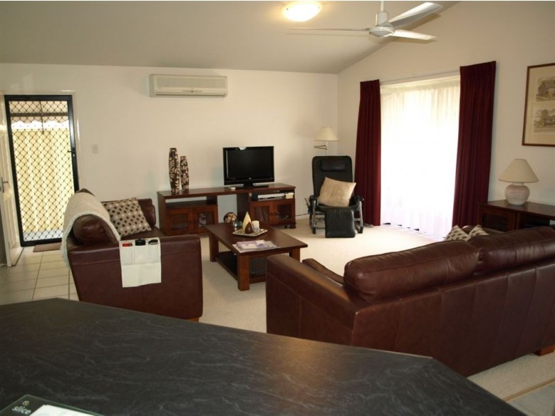 195/196 Logan St, Eagleby QLD 4207