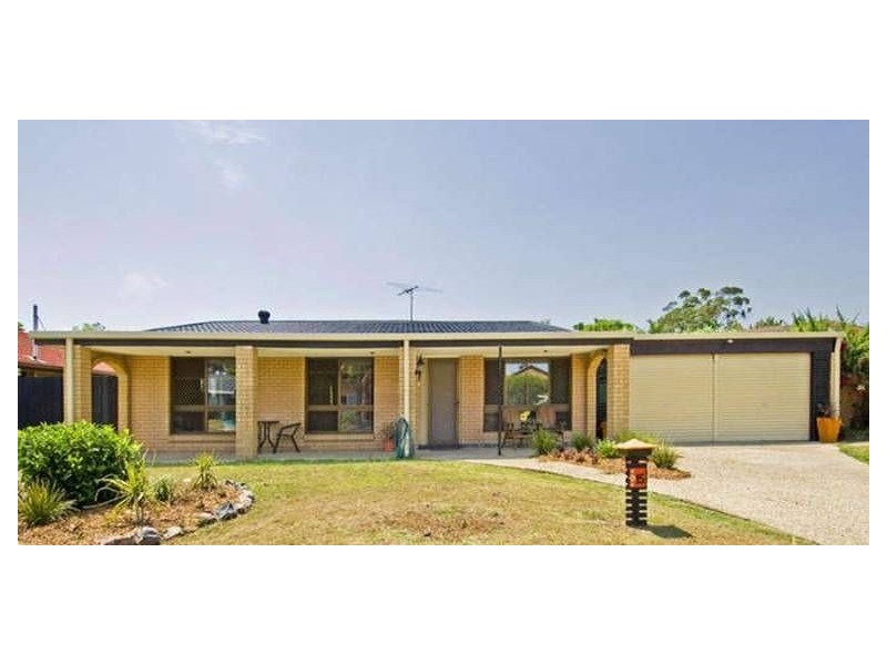 15 Glendevon Crescent, Mount Warren Park QLD 4207