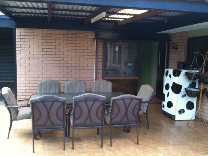15 Glendevon Crescent, Mount Warren Park QLD 4207