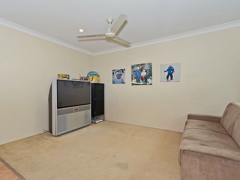 4 Ninky Ct, Waterford QLD 4133