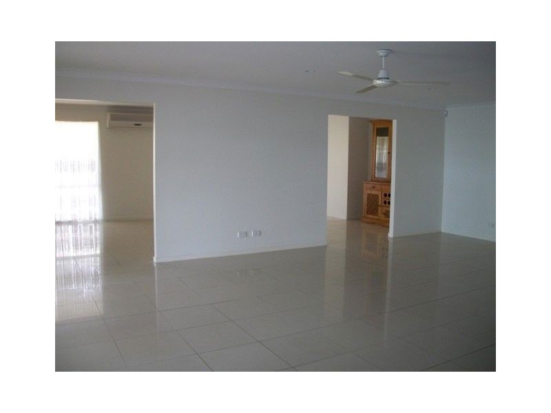16 Yarwood Crescent, Ormeau Hills QLD 4208