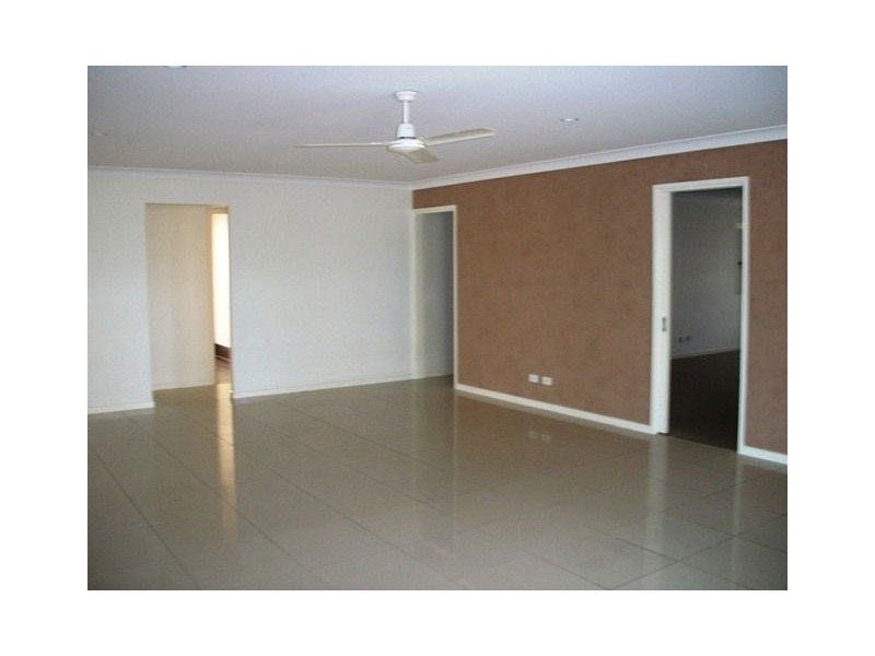 16 Yarwood Crescent, Ormeau Hills QLD 4208