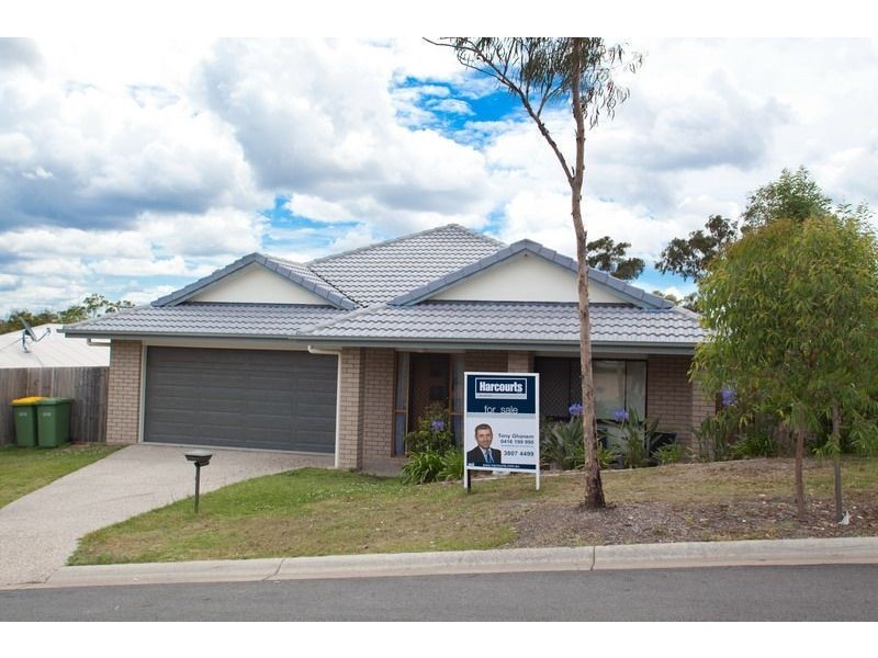 12 Benarkin Cl, Waterford QLD 4133