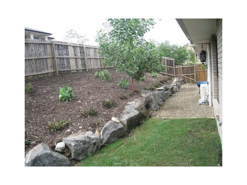 12 Benarkin Cl, Waterford QLD 4133