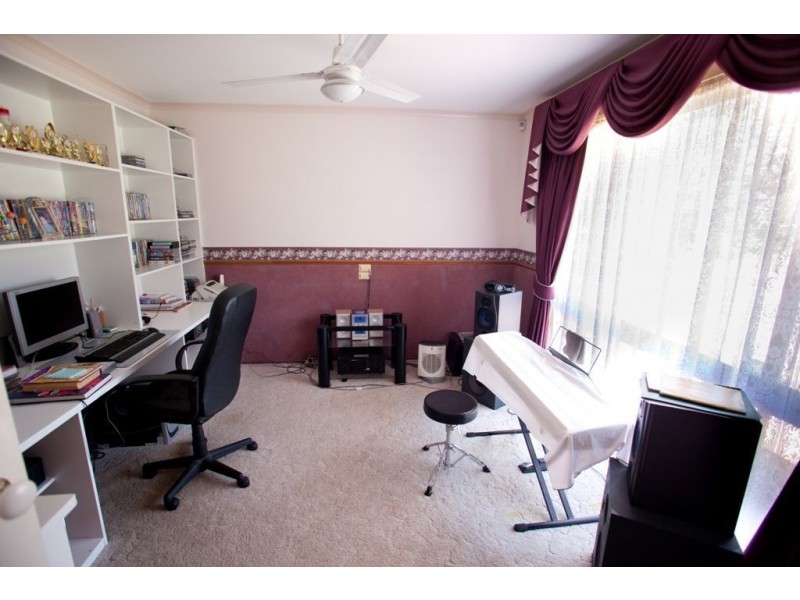 5 Borax Cr, Bethania QLD 4205