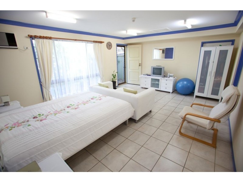 5 Borax Cr, Bethania QLD 4205