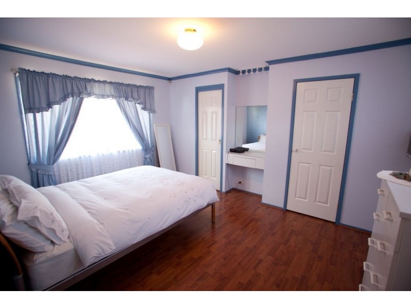 5 Borax Cr, Bethania QLD 4205