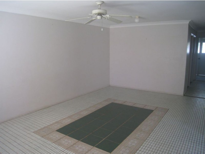 4/13 Blackbird Street, Beenleigh QLD 4207