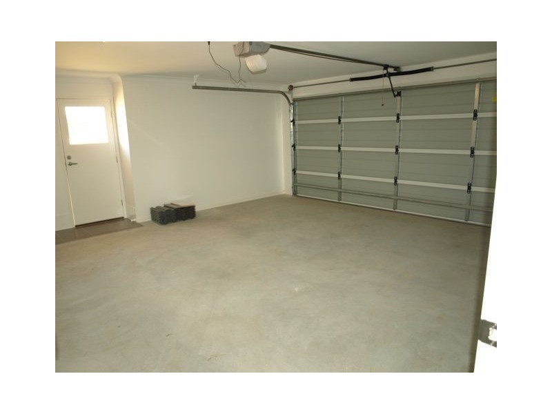 1 Ridgemount Rd, Windaroo QLD 4207