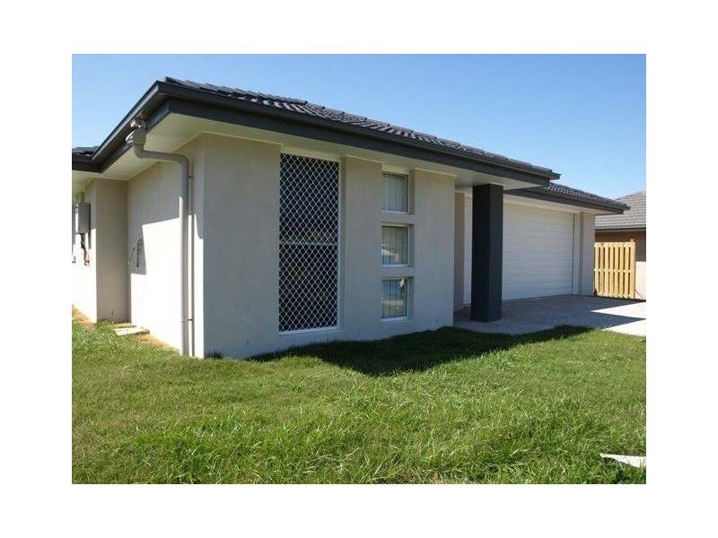 1 Ridgemount Rd, Windaroo QLD 4207