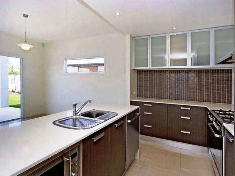 28 Marina Pde, Jacobs Well QLD 4208