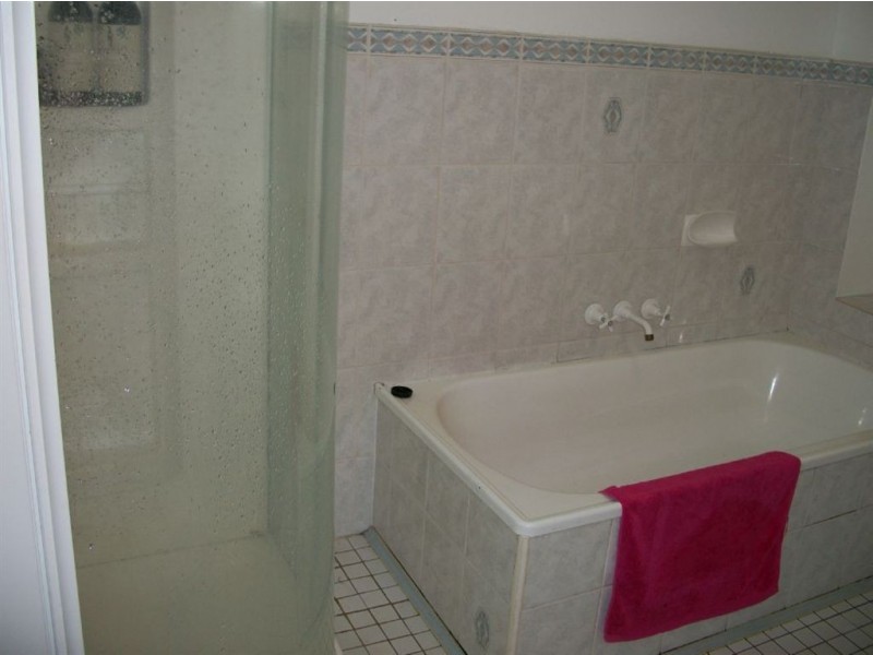 11 Lumeah Ave, Pimpama QLD 4209