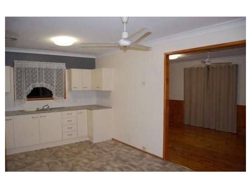 8 Louis Street, Beenleigh QLD 4207