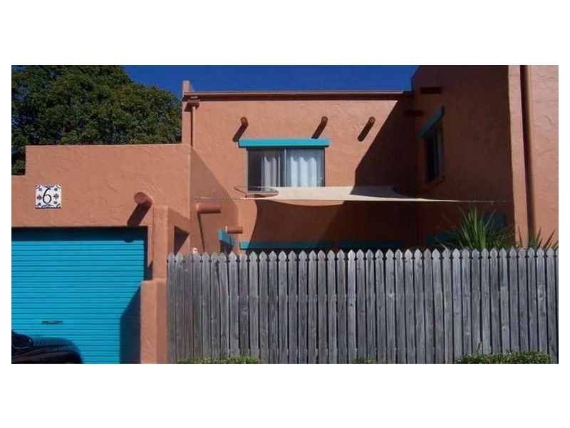 6/61 Harburg Dr, Beenleigh QLD 4207