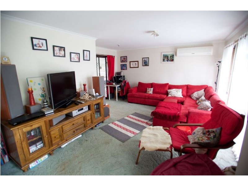 4 Black Diamond Cres, Edens Landing QLD 4207