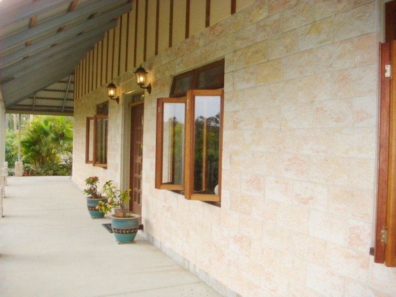 237 Veivers Road, Cedar Creek QLD 4207