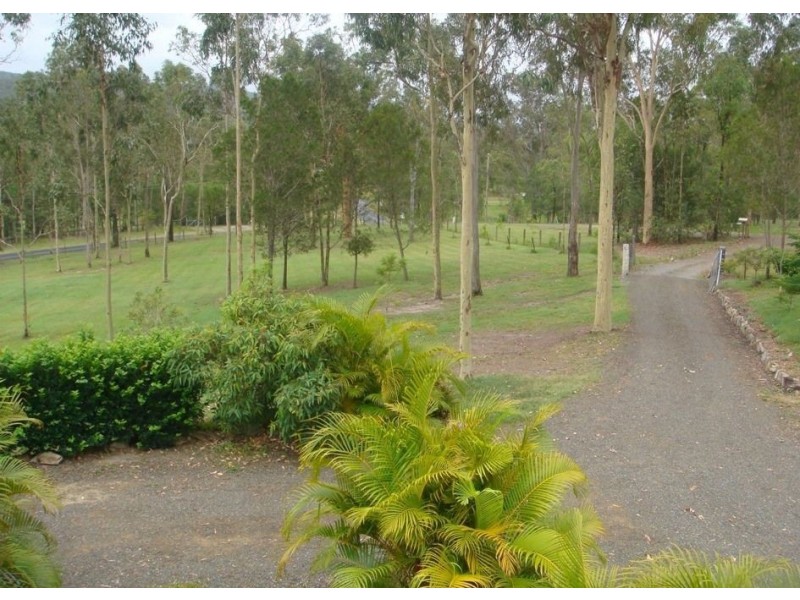 237 Veivers Road, Cedar Creek QLD 4207
