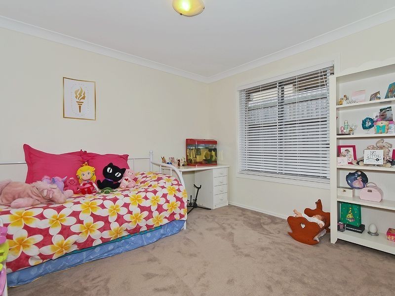 38 Mountain View Cr, Mount Warren Park QLD 4207