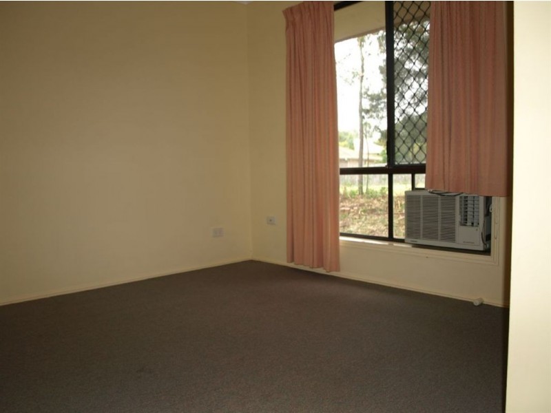 3 Tregana Cct, Edens Landing QLD 4207