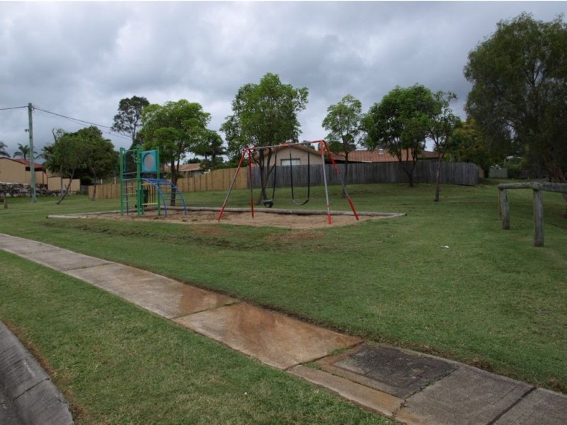 3 Tregana Cct, Edens Landing QLD 4207